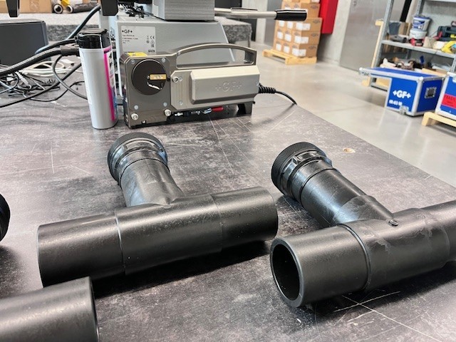 Gambit Systems - połączone dwa elementy rurociągów podczas szkolenia w Gliwicach